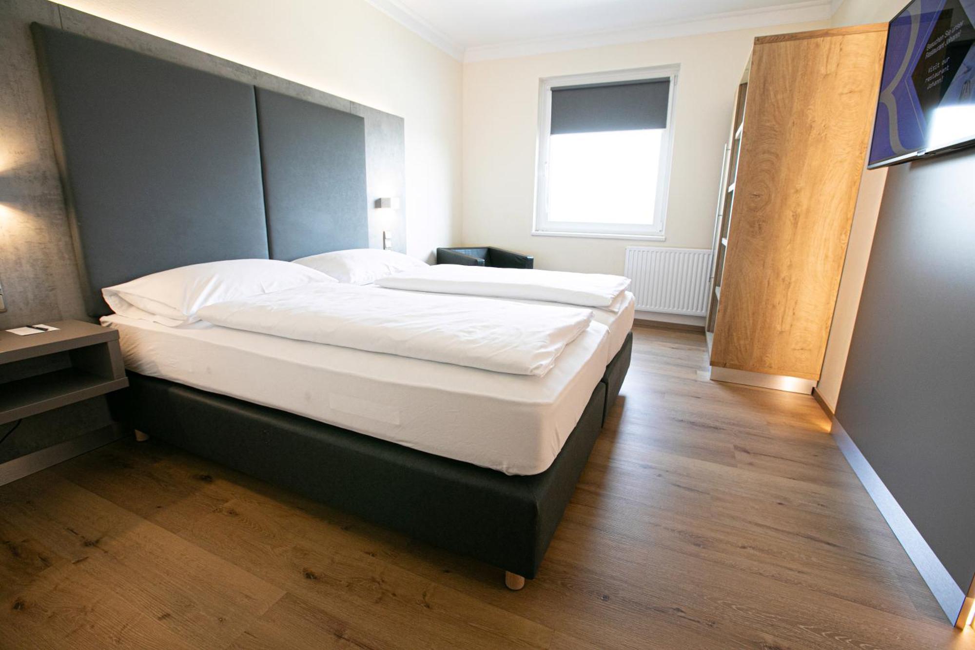 Das Reinisch Just Rooms Schwechat Exterior foto